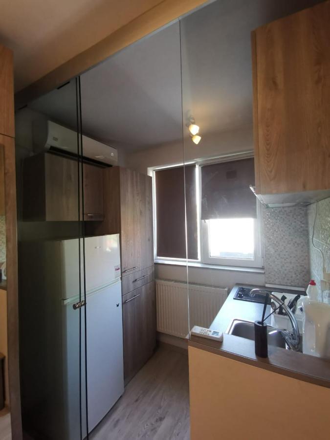 Holidays Inn Studio 布加勒斯特 外观 照片